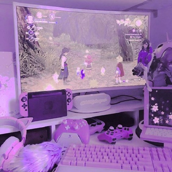 Cute Kawaii Gaming Setup - Pretty Purple